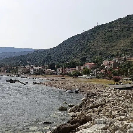 Vakantiehuis A Casuzza Caronia