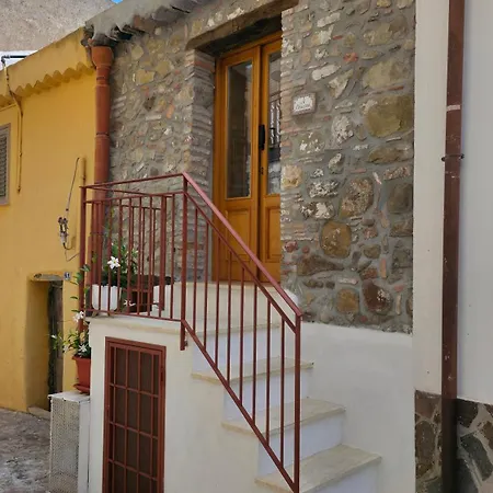 Nyaraló A Casuzza