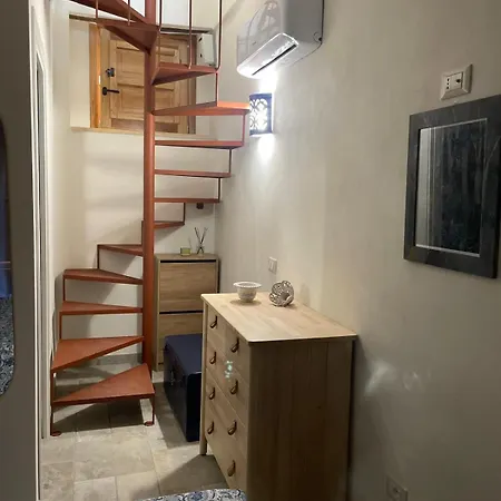 A Casuzza * 卡罗尼亚