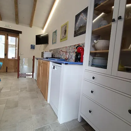 A Casuzza * 卡罗尼亚